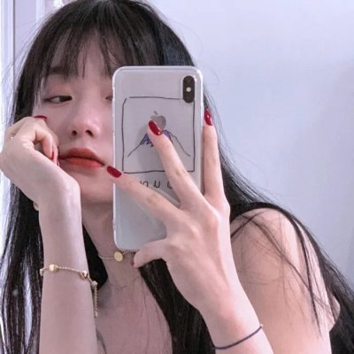 春泥溅花红
